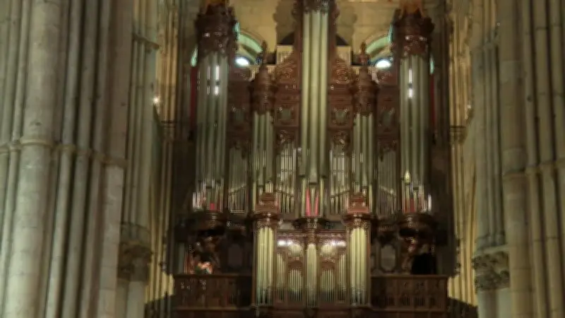 Le grand orgue de la cathédrale de Reims renaît après huit ans de silence