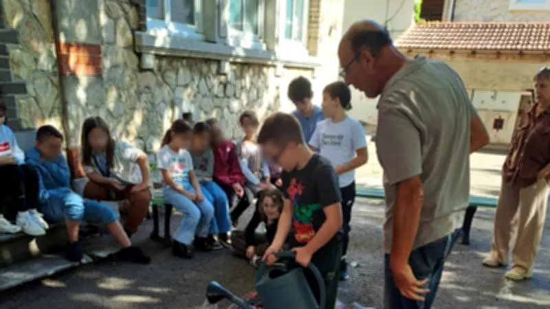 Le jardinage enseigné à l’école élémentaire de Fons