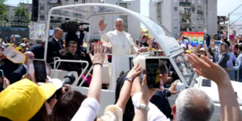 Le pape Léon XIV déplore le lourd tribut de la Terre des Feux