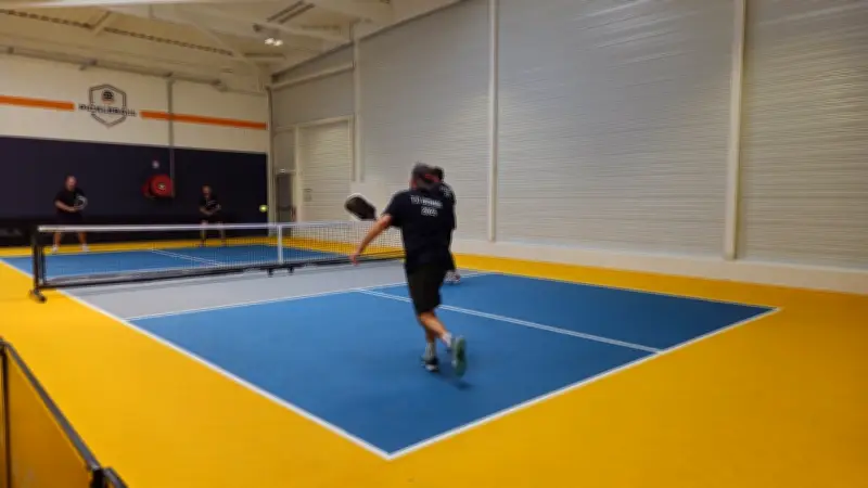 Le pickleball s'installe à Nîmes avec une première salle dédiée