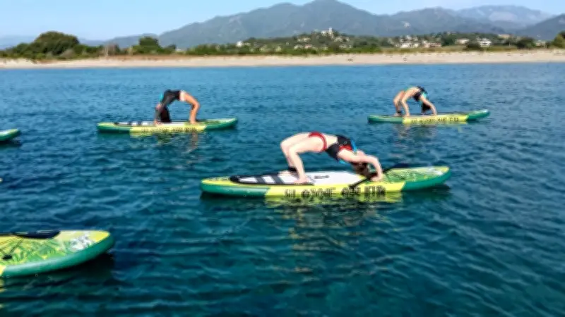 Le yoga-paddle débarque sur les plans d'eau du Gard