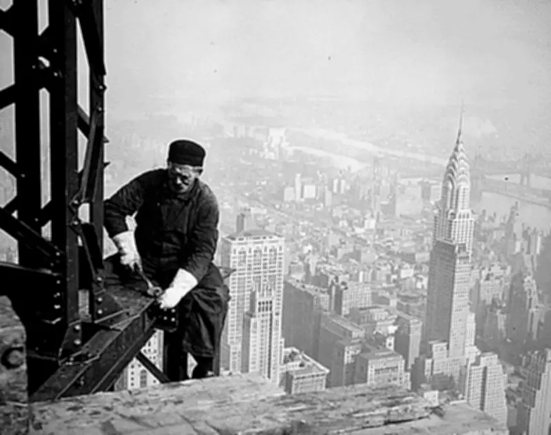 L'Empire State Building célèbre ses 95 ans : histoire en images