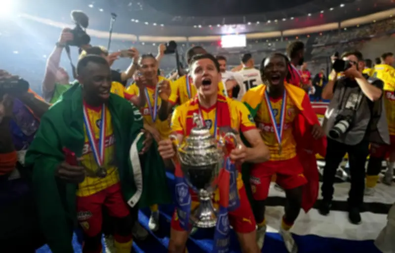 Lens en liesse : 120 ans d'attente pour la première Coupe de France