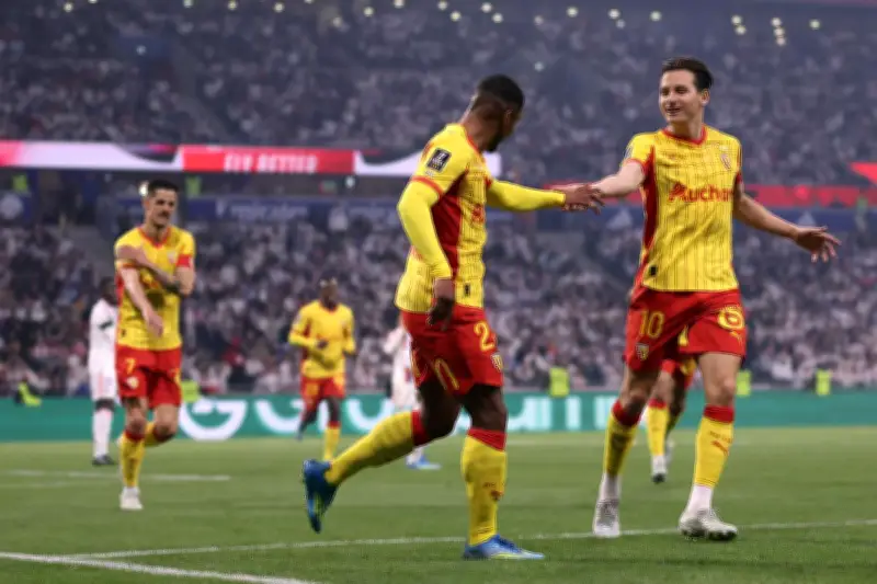 Lens-Nice : une finale de Coupe de France aux enjeux opposés