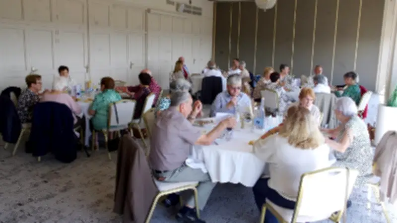 Les anciens combattants de Milhaud célèbrent le 8-Mai autour d'un repas