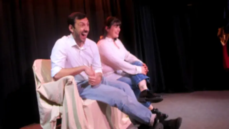 Les Frits Confits : improvisations et rires au Petit Théâtre de la Berthe