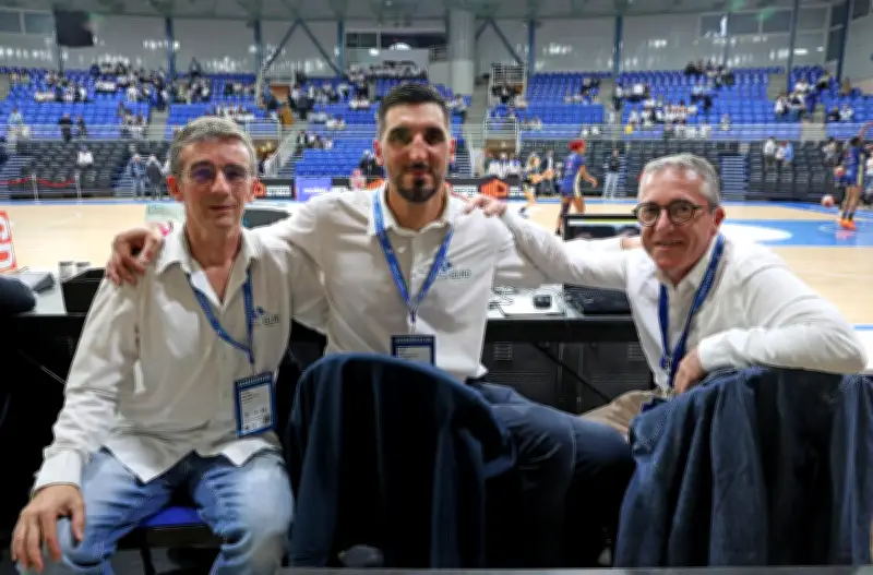 Les statisticiens bénévoles de Basket Landes, héros de l'ombre