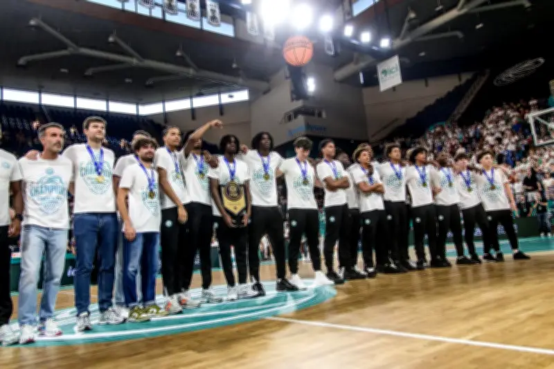 Les U18 de l'Elan Béarnais fêtés par le Palais des sports