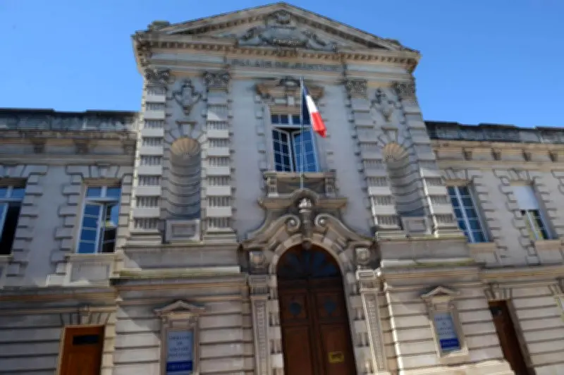 Libourne : huit mois de prison pour infractions routières et port d'arme factice