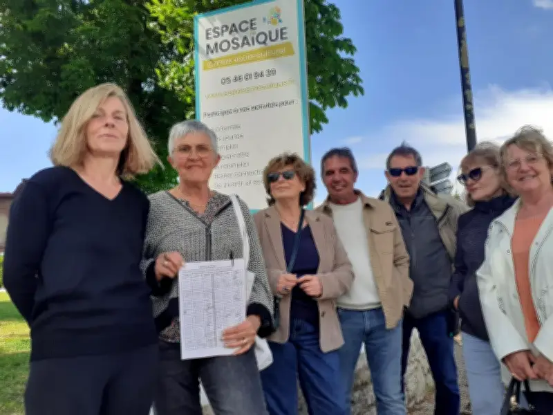 Licenciement contesté à l'Espace Mosaïque : soutien à une salariée