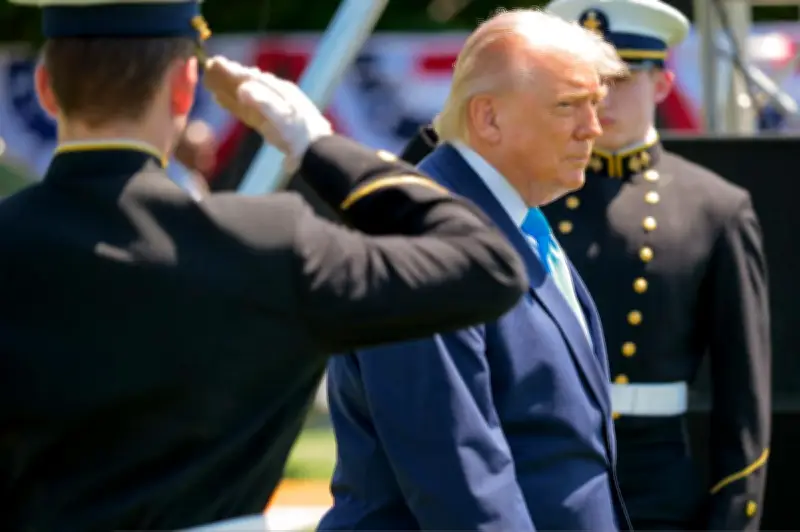 L'Iran examine une nouvelle proposition de paix américaine, Trump temporise