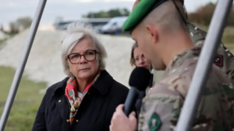 Loi de programmation militaire : les députés limitent la liberté d'expression des agents secrets