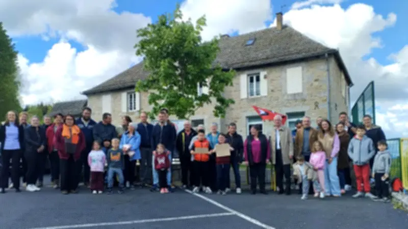 Lozère : parents mobilisés pour une deuxième classe à Sainte-Colombe-de-Peyre