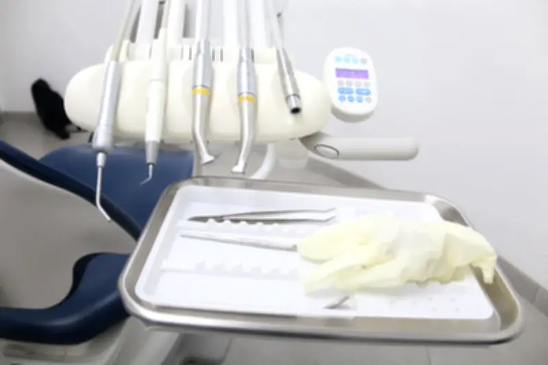 Lozère : un dentiste risque 10 ans de prison pour mutilations et escroquerie