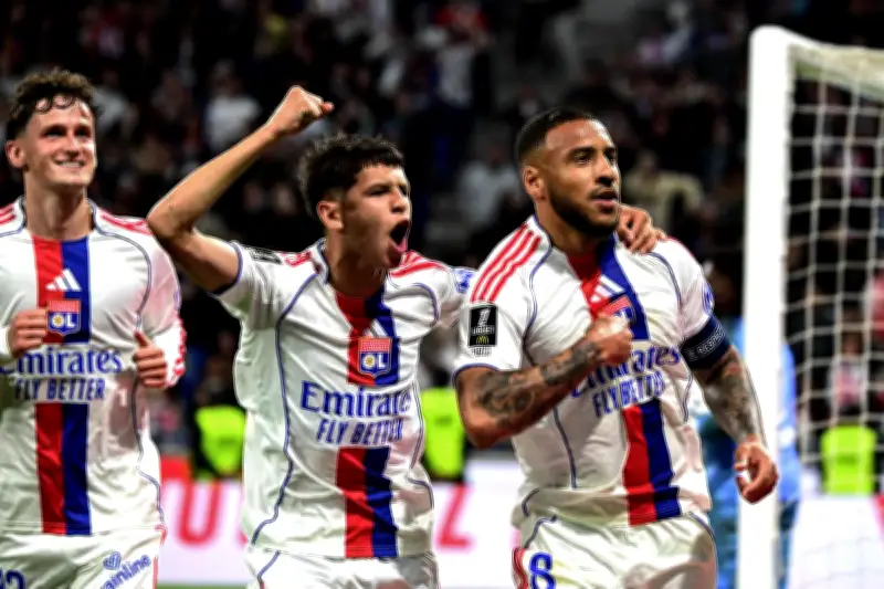 Lyon domine Rennes 4-2 et se rapproche de la Ligue des champions