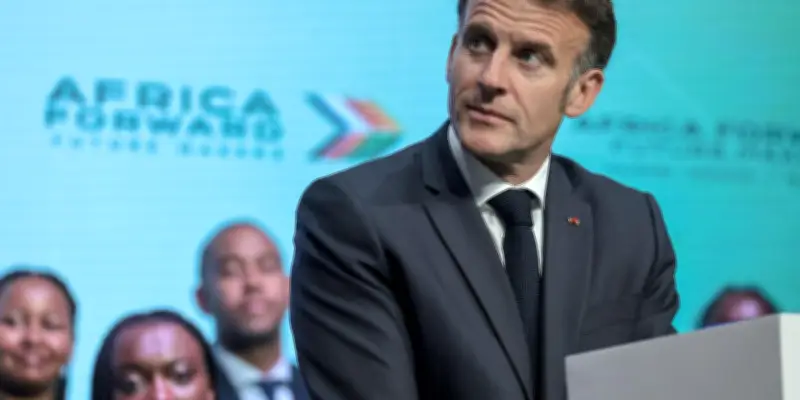 Macron : la France ne doit plus voir l'Afrique comme un pré carré