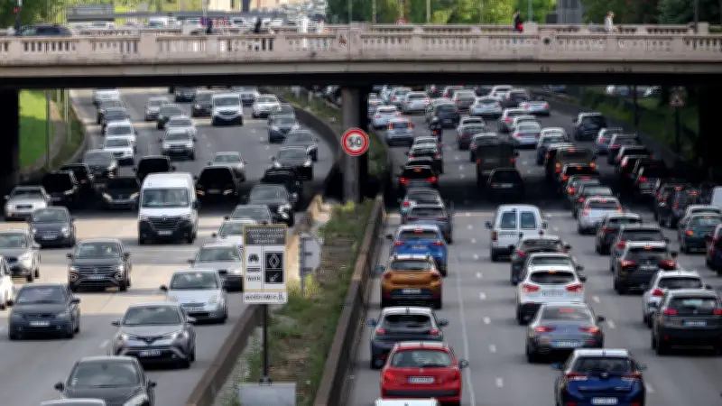 Manifestation des dépanneurs sur l'A1 : le cortège se dirige vers Paris