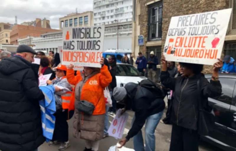 Manifestation à Paris contre le climat de suspicion dans le périscolaire