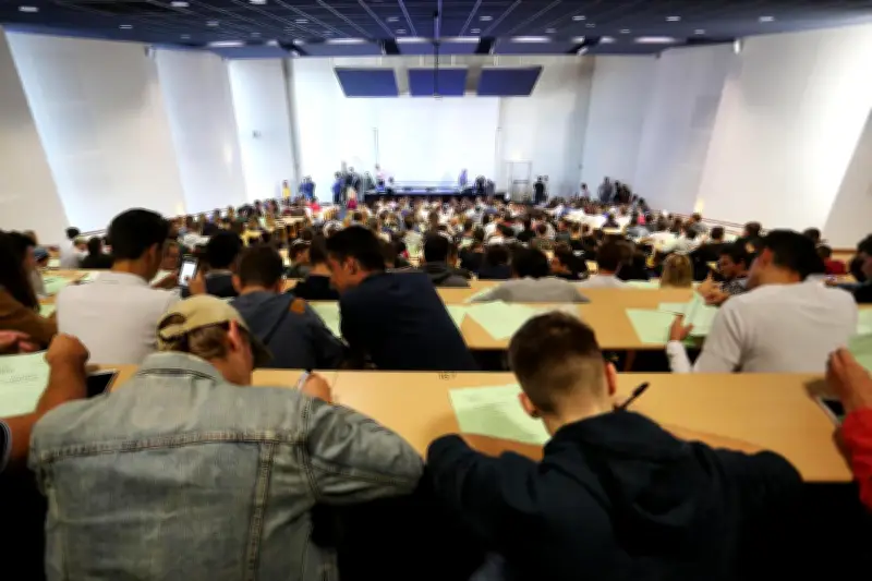 Manifestations contre la hausse des frais d'inscription pour étudiants étrangers