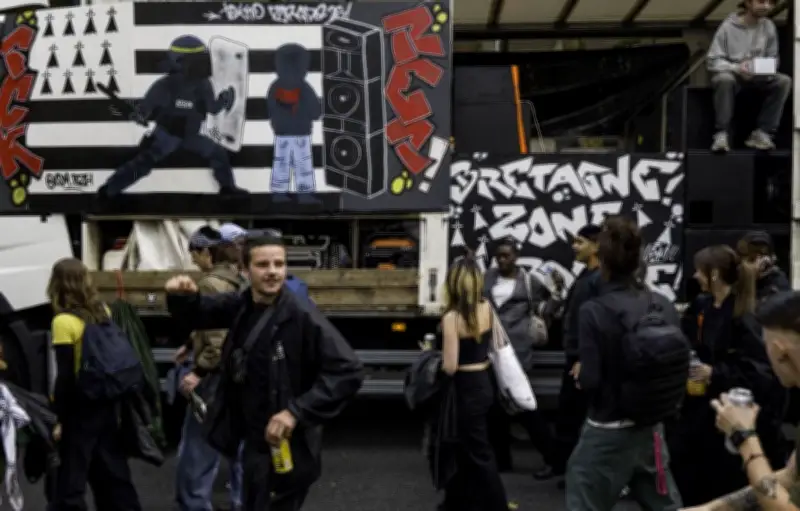 Manifestations techno contre le projet de loi Ripost à Marseille
