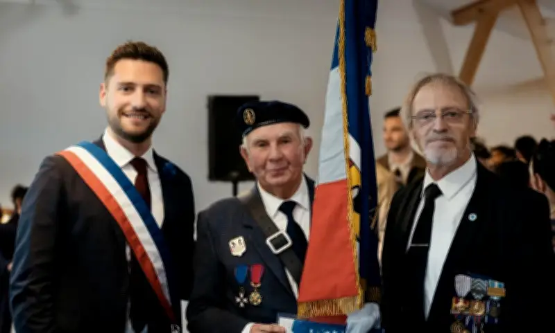 Marcel Cabirol honoré pour 40 ans de porte-drapeau à Martignas-sur-Jalle