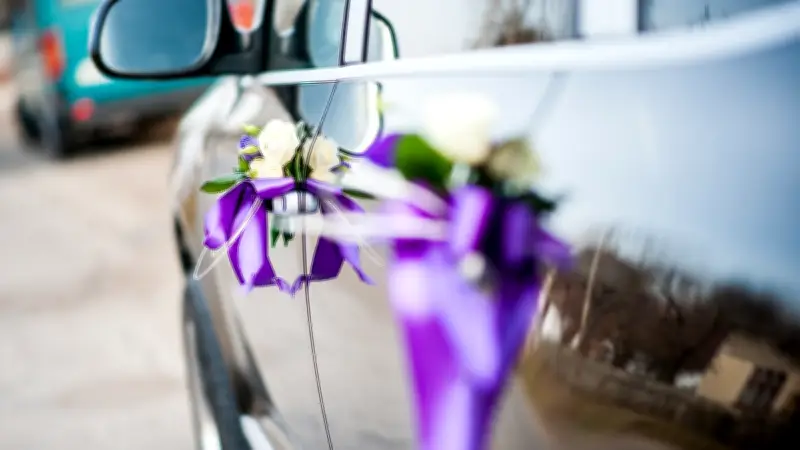Mariage réduit à 10 personnes après un rodéo urbain des invités