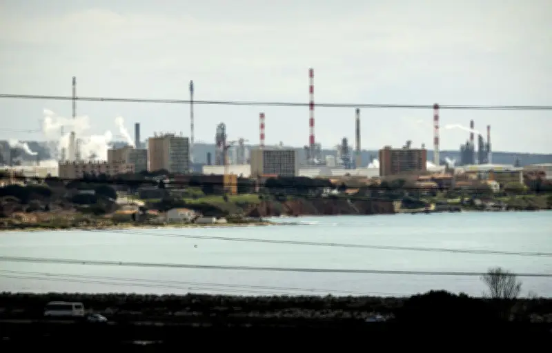 Martigues : Naphtachimie paie 1,2 million d'euros pour fuites polluantes