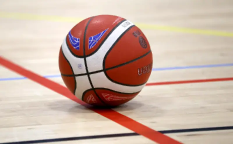 Match de basket interrompu pour racisme : rejoué intégralement