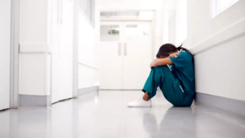 Mesures pour la santé des soignants : un accueil tiède des syndicats