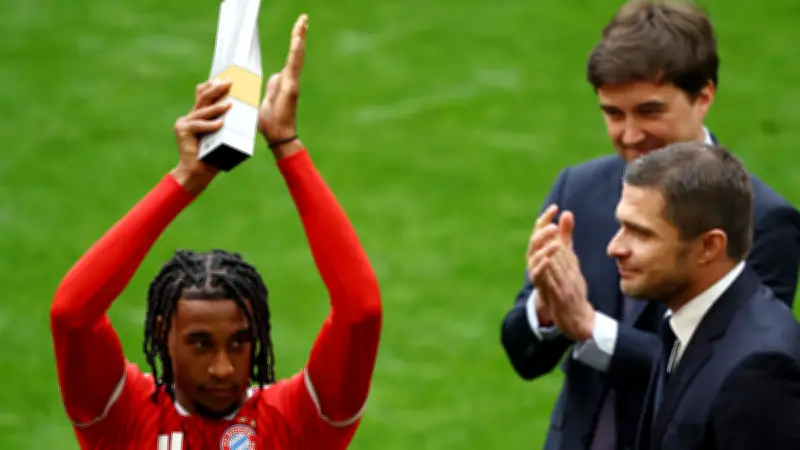 Michael Olise élu joueur de l'année en Bundesliga avec le Bayern Munich