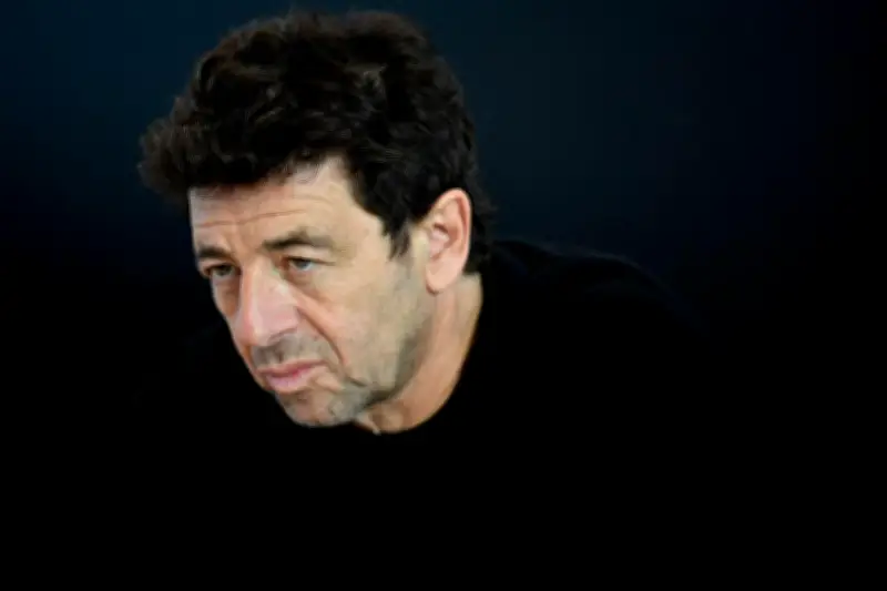 Militantes perturbent le théâtre de Patrick Bruel accusé de violences sexuelles