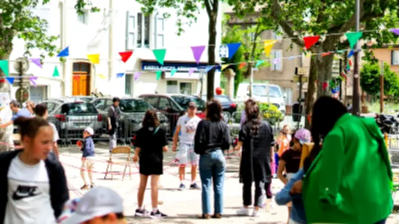Millau célèbre le jeu sous toutes ses formes place Emma-Calvé