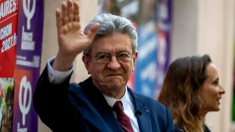 Mélenchon 2027 : le défi du renouvellement pour sa quatrième candidature