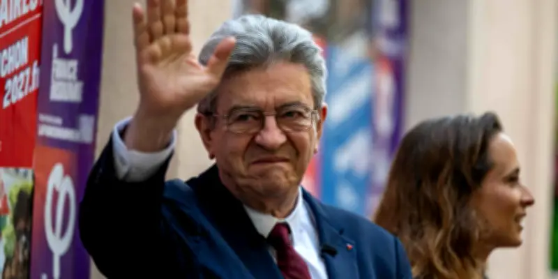 Mélenchon appelle la gauche à éviter le suicide anti-LFI