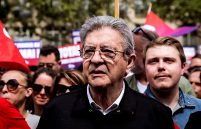 Mélenchon atteint 150.000 signatures en 24h pour sa candidature