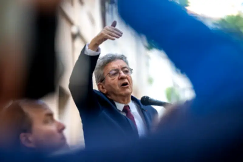 Mélenchon veut porter plainte contre Marine Le Pen pour manipulation de ses propos
