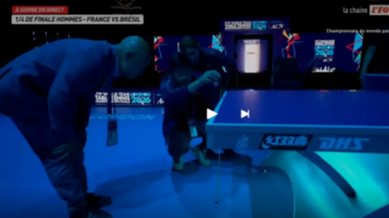 Mondial de ping : une table endommagée retarde France-Brésil