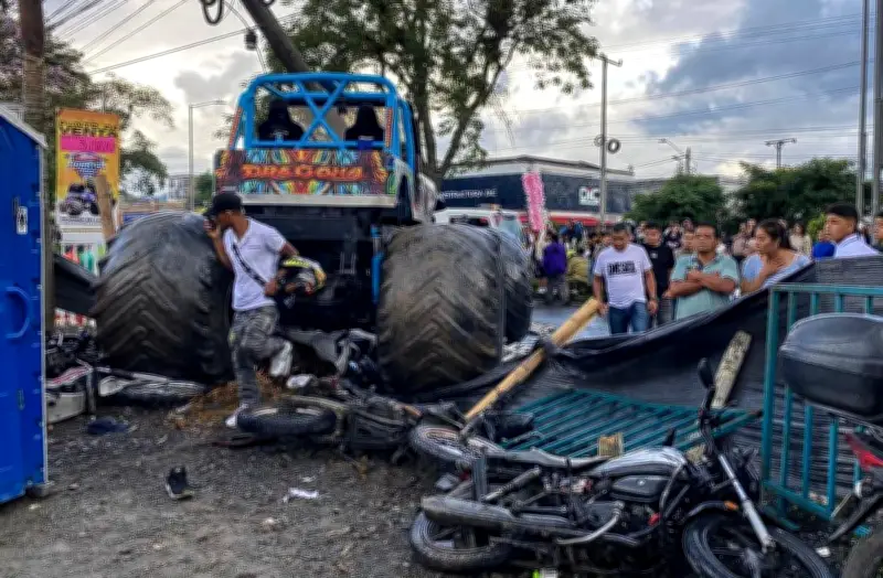 Monster truck tue trois personnes dont une enfant en Colombie