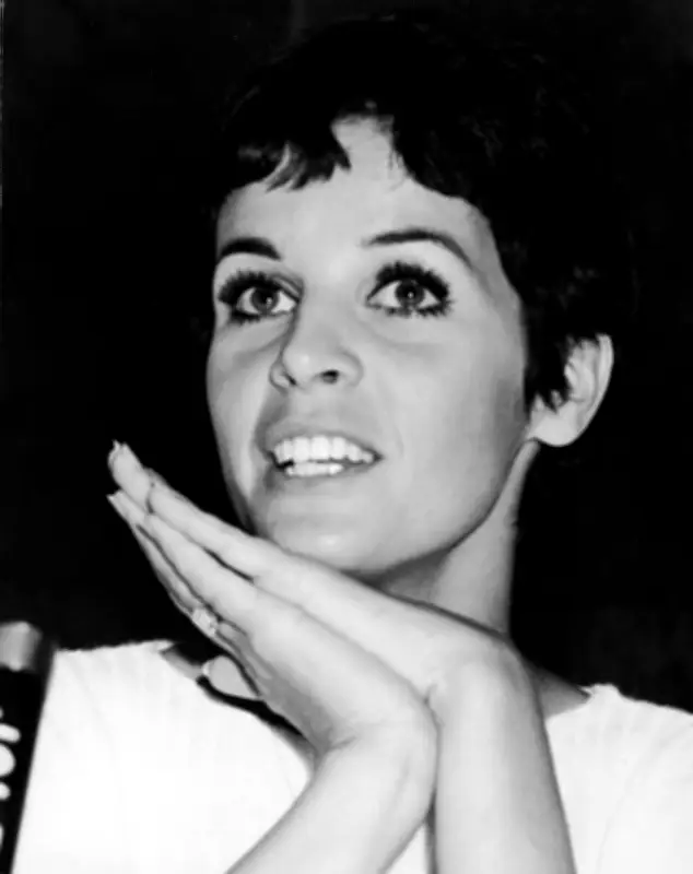 Mort de Claudine Longet, chanteuse et actrice condamnée en 1976