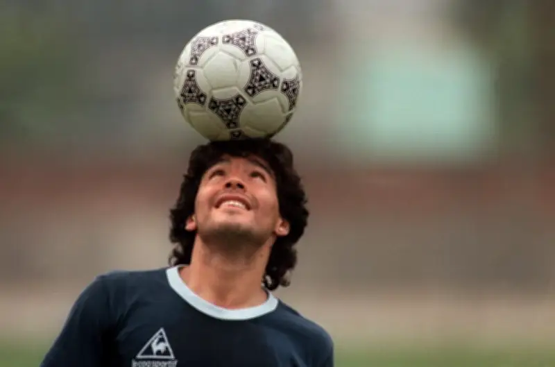 Mort de Maradona : bipolaire et narcissique, selon un psychologue