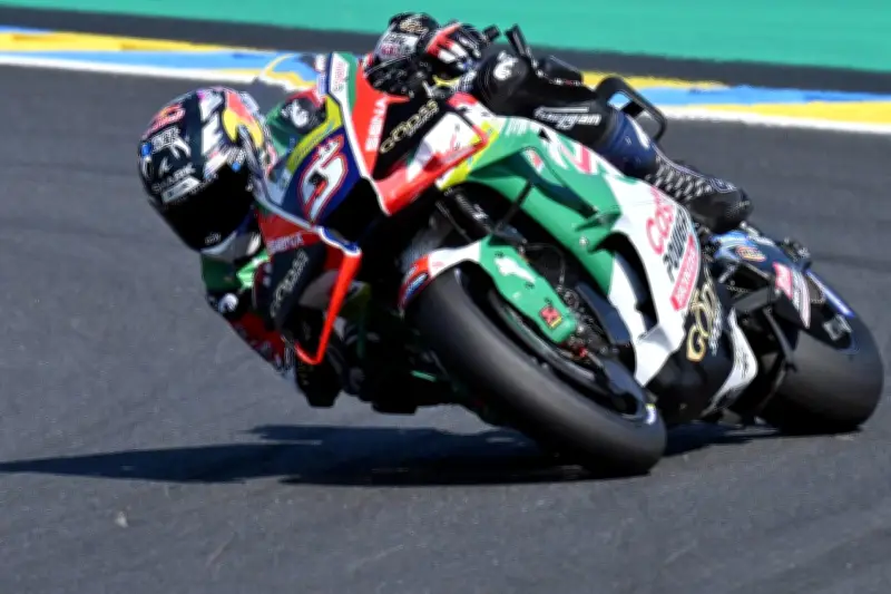 MotoGP : Zarco signe la pole au Mans, Marquez déçoit