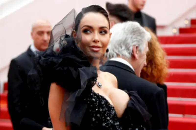 Nabilla rejoint le casting de Scary Movie 6 avec Marlon Wayans
