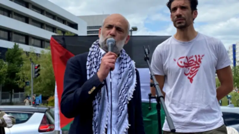 Nanterre : avis défavorable à l'expulsion du militant Ramy Shaath
