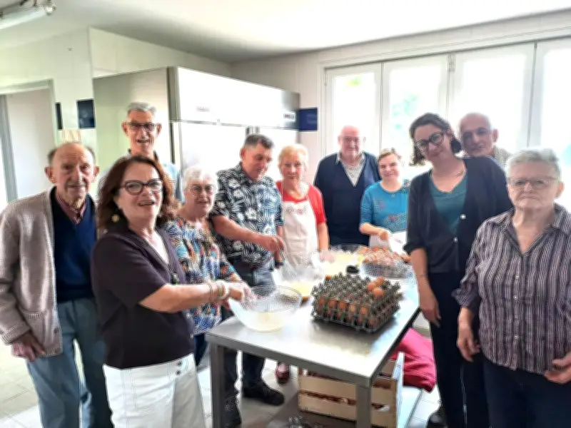 Nastringues célèbre le 1er Mai avec son omelette à l'aillet et 80 convives