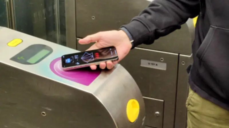 Navigo sur iPhone : Apple gagne son recours, les titres restent dans le Wallet