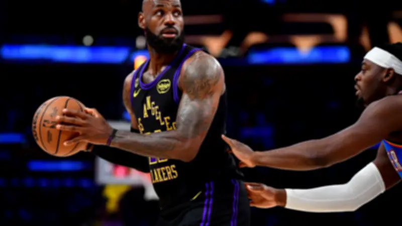NBA : Lakers éliminés, LeBron James entretient le mystère sur son avenir
