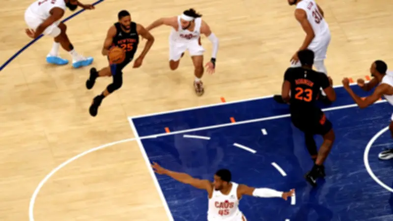 NBA : New York mène 2-0 contre Cleveland et vise les finales