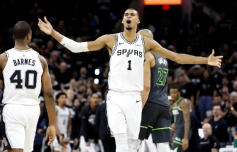 NBA : Wembanyama et les Spurs écrasent les Timberwolves 133-95