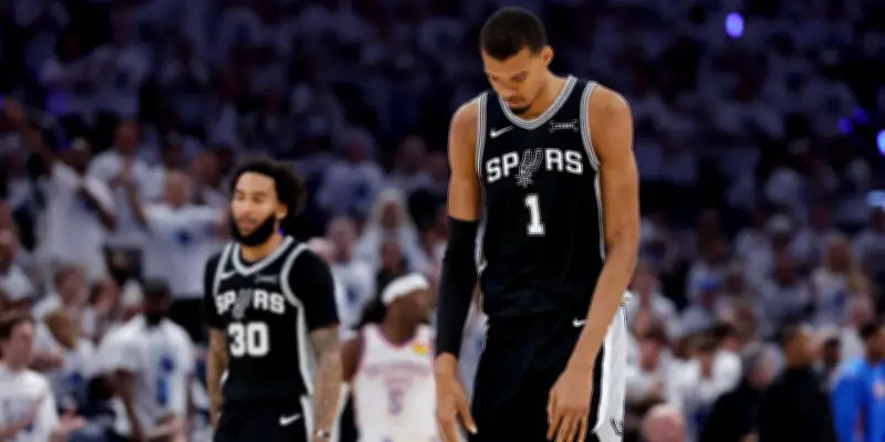 NBA : Wembanyama et les Spurs dos au mur après une défaite cruciale