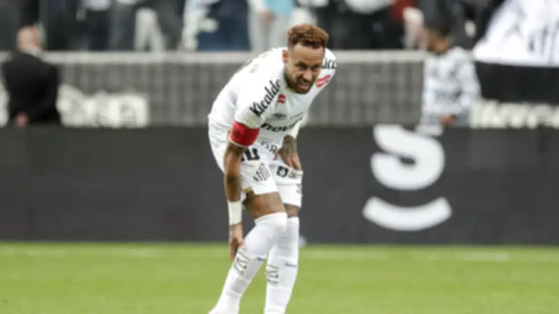 Neymar blessé au mollet, absent 2 à 3 semaines, incertain pour le Mondial 2026